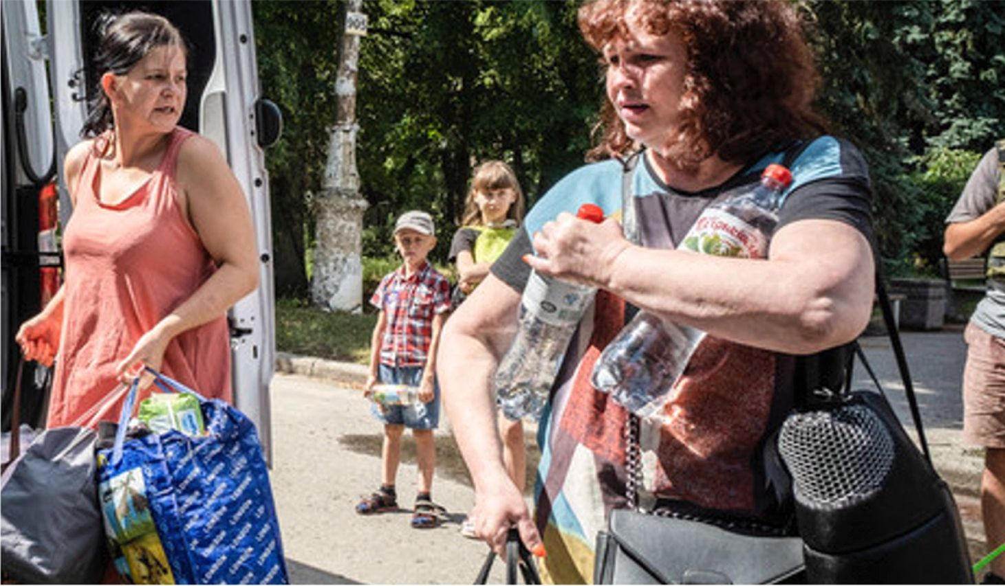 Vysídlení Ukrajinci sa vracajú do vojnových oblastí