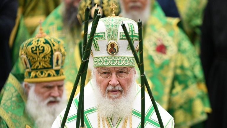 Pravoslávna cirkev ohrozuje bohatých Rusov peklom