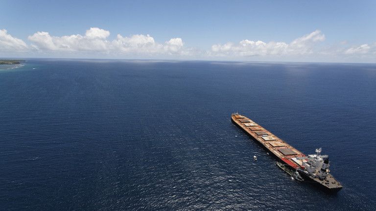 Ruská ropa prúdi do EÚ skrytými námornými cestami – Nikkei