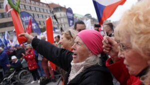 Tisíce ľudí protestovali proti prozápadným lídrom krajín EÚ