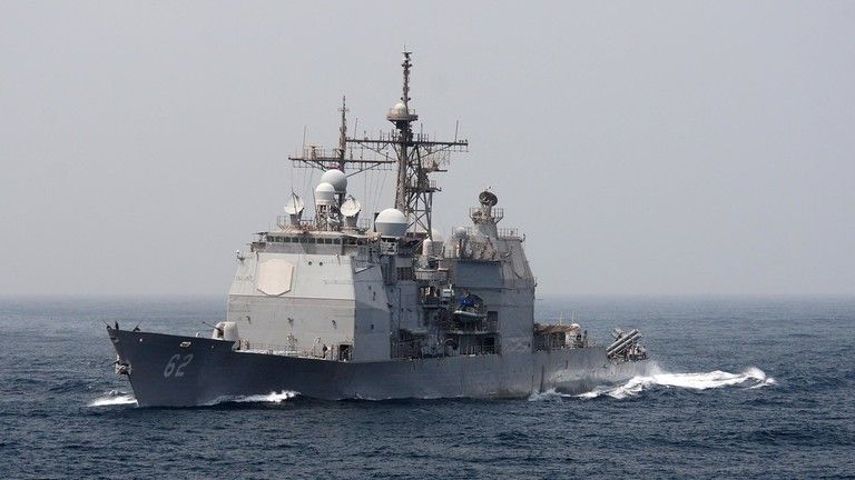 Čína „varovala“ americkú vojnovú loď