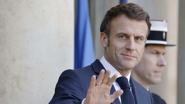 Francúzsko obvinilo pravičiarov z plánovania útoku na Macrona