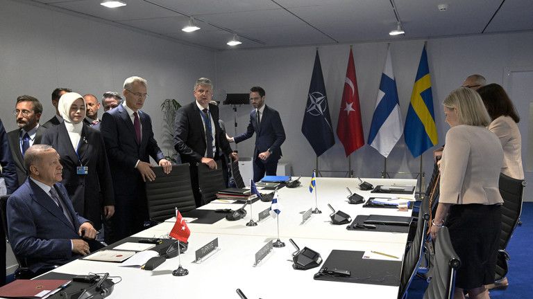 Turecko nie je pripravené schváliť ponuku Švédska do NATO