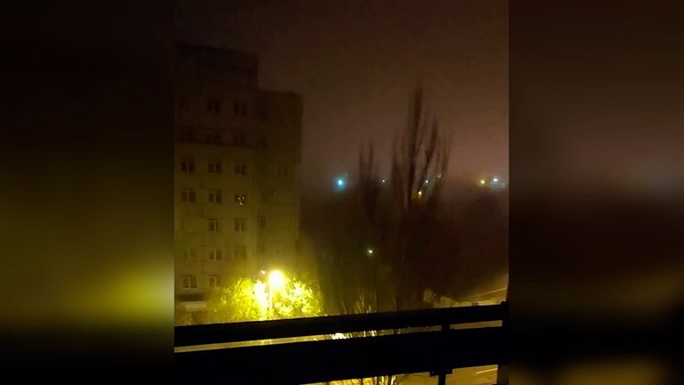 Ukrajina spustila delostrelecký útok na Doneck