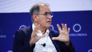 „Tretia svetová vojna sa už skutočne začala“ – Nouriel Roubini