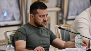 Zelensky zasahuje proti populárnym spravodajským kanálom, a represie voči médiám na Ukrajine zosilňujú