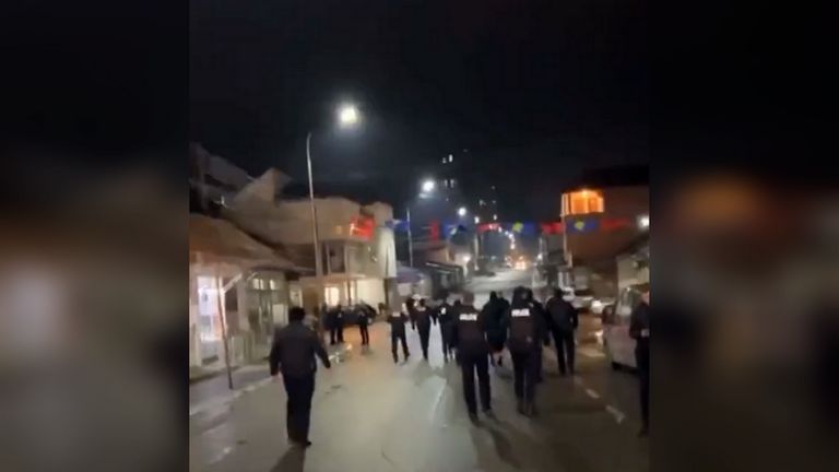 Kosovská špeciálna polícia „okupuje“ väčšinové srbské mesto – Belehrad