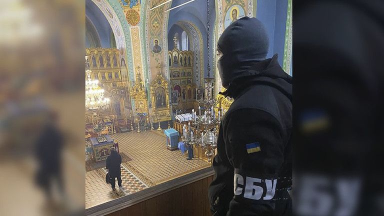 Ukrajina zintenzívnila svoje razie proti pravoslávnej cirkvi