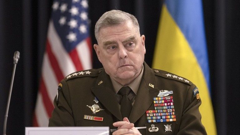 Bojovať proti Rusku je pre Ukrajinu „veľmi, veľmi ťažké“ – najvyšší americký generál