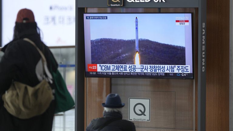 Severná Kórea odpálila rakety na Japonsko
