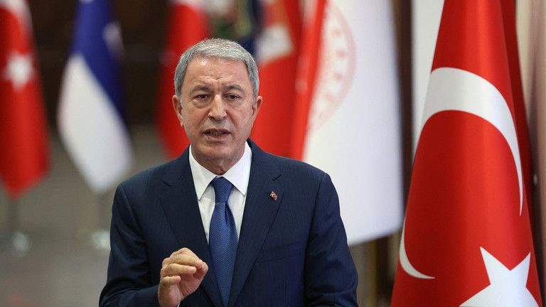 Turecko zrušilo návštevu ministra obrany z NATO