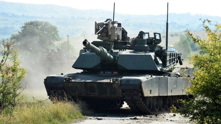 Americké tanky budú „zničené“ na Ukrajine – veľvyslanec