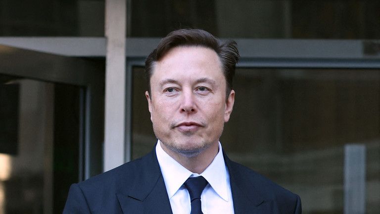 Elon Musk označil zmenu ukrajinského režimu v roku 2014 za „prevrat“