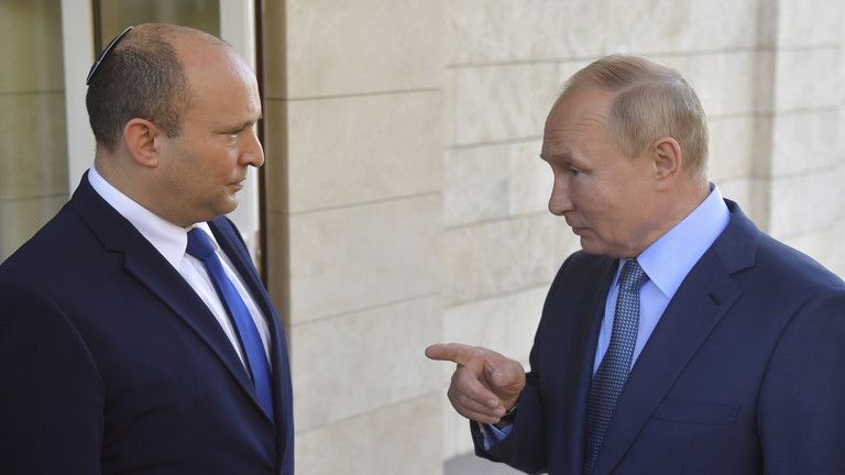 Putin sľúbil, že nezabije Zelenského – bývalého izraelského premiéra
