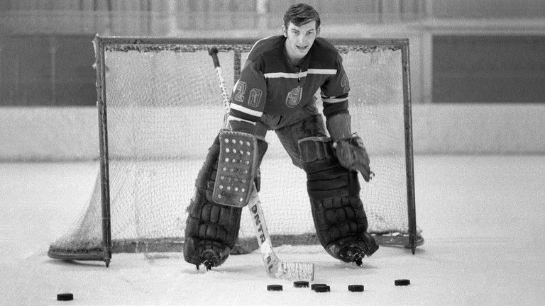 Kanada uvalila sankcie na sovietsku hokejovú ikonu