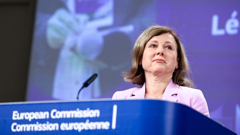 EÚ môže zaviesť svoj vlastný zákon o „zahraničných agentoch“ – Politico