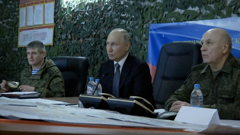 Putin navštívil veliteľské stanovištia v blízkosti frontovej línie
