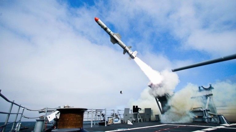 USA budú predávať taiwanske protilodné rakety a nakoniec to bude Taiwan, ktorý ostane zdevastovaný – Bloomberg