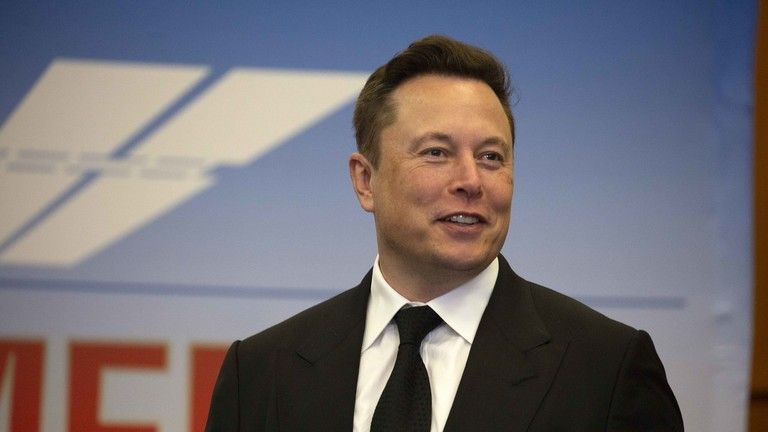 Elon Musk sa nebojí „následkov“ slobody prejavu