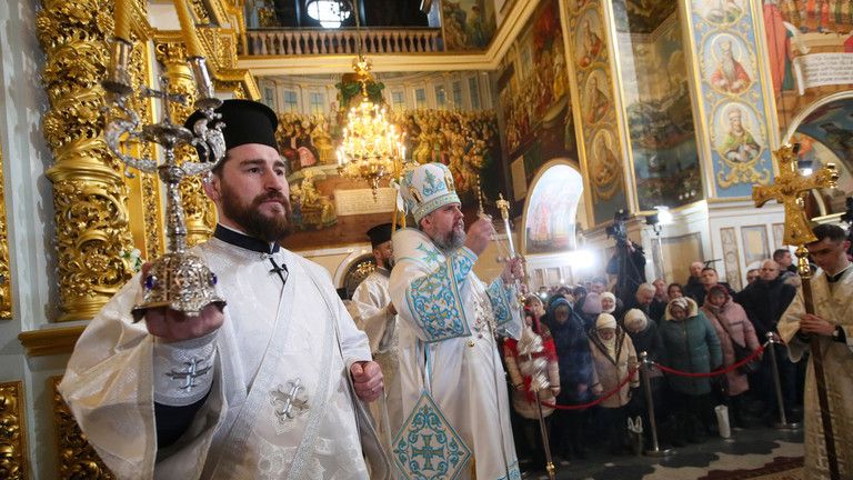 Kyjevom podporovaná pravoslávna cirkev zmenila vianočný dátum
