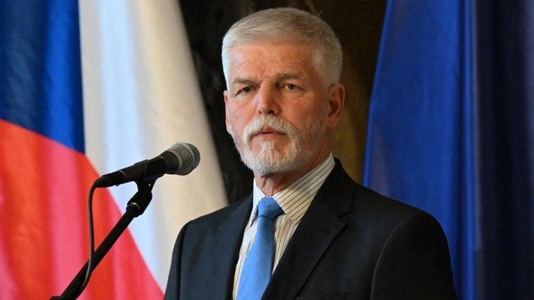 Západ musí byť pripravený na nepriaznivý výsledok na Ukrajine – český prezident