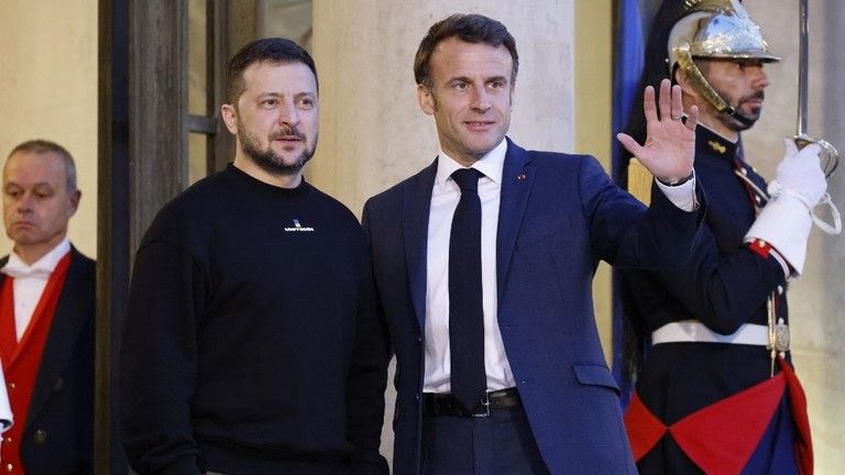 Zelensky a Macron plánujú „mierový summit“ bez Ruska – WSJ