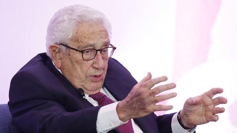Kissinger varuje USA a Čínu pred konfliktom