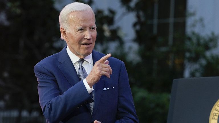 Biden realizuje „účtovný podvod“ na financovanie Ukrajiny – republikánsky zástupca