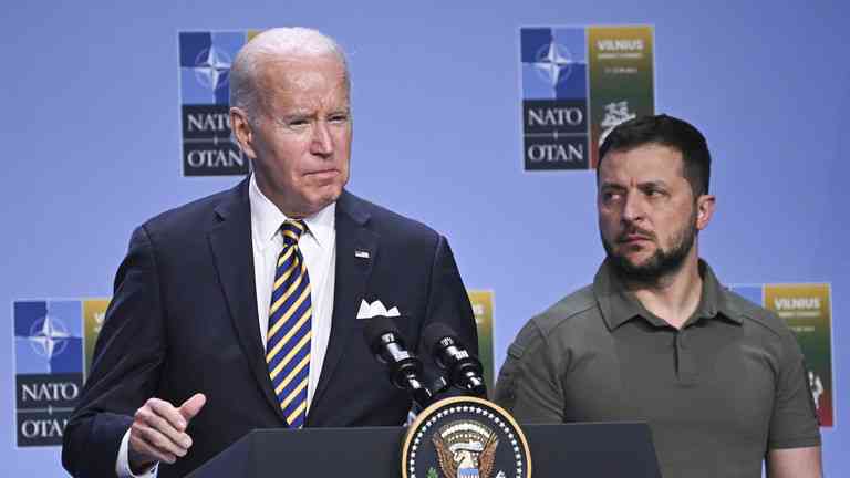 Európania sa obávajú, že Biden dotlačí Ukrajinu k mieru – Bloomberg