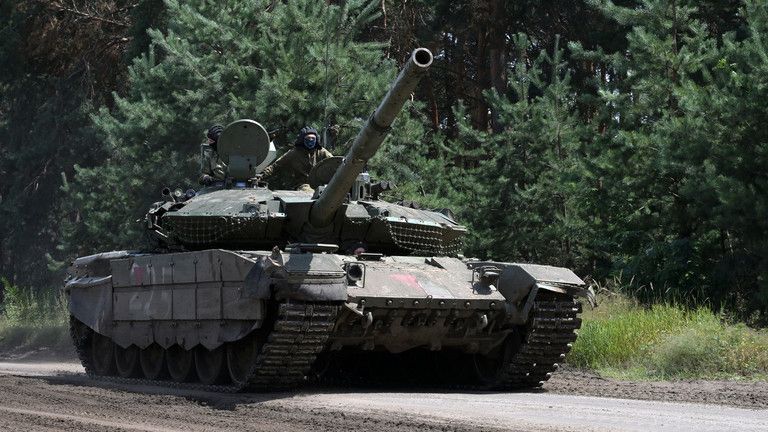 Kremeľ „inšpirovaný“ ruskými jednotkami v situácii-jeden ruský tank proti siedmym z NATO