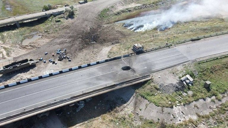 Ukrajina útočí na mosty na Kryme raketami dodanými NATO