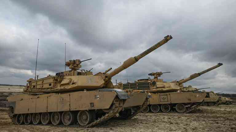 Prvé americké tanky Abrams prichádzajú na Ukrajinu – Zelensky