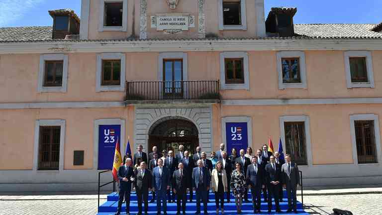 Členský štát blokuje vojenskú pomoc EÚ Ukrajine – Borrell