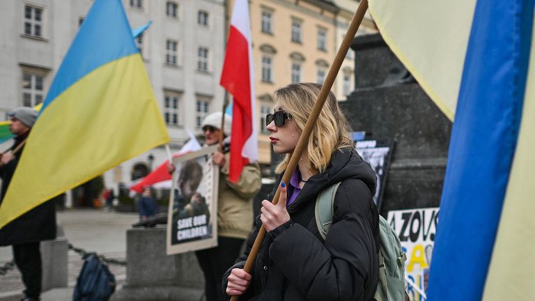 Štát EÚ sa snaží zrušiť sociálne platby Ukrajincom