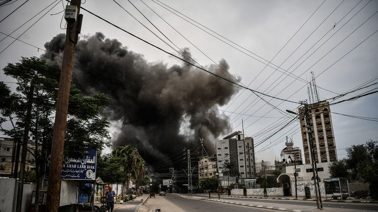 Izrael oznámil „úplné obliehanie“ Gazy