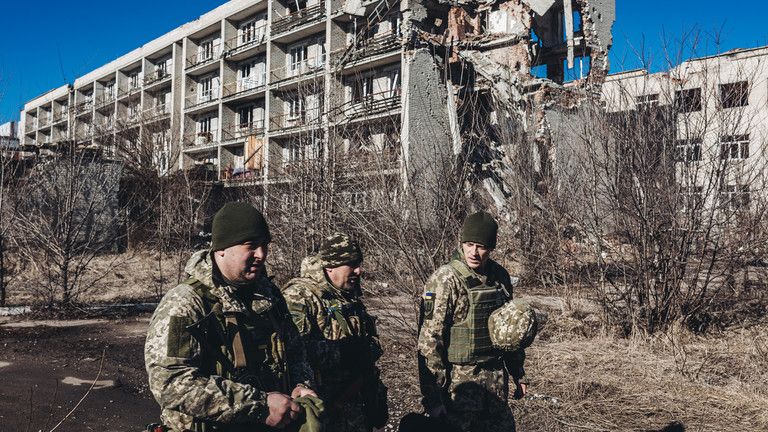 Ukrajina potvrdila ústup z kľúčového mesta Donbas