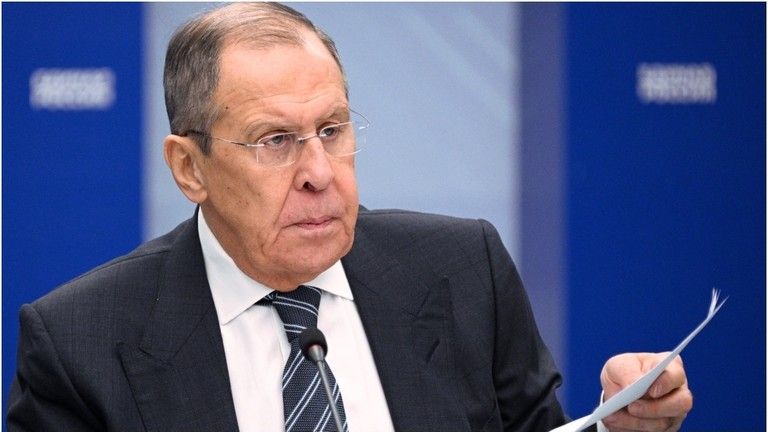 Západné elity „vyvolávajú krízy“ po celom svete – Lavrov