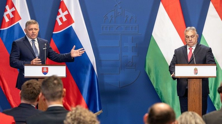 Slovensko sľubuje, že sa zastane Maďarska