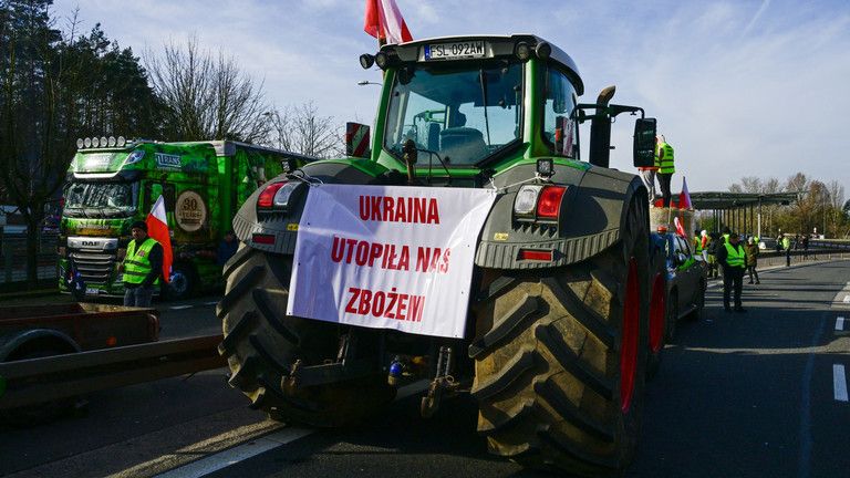 Poľsko a Ukrajina rokujú o uzavretí hraníc – Varšava