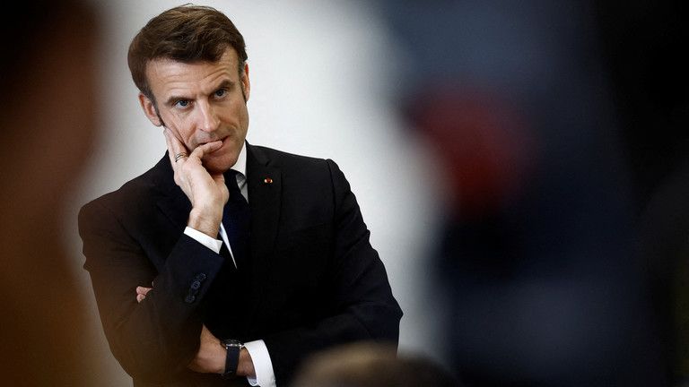 Macron verí, že Ukrajina by mohla čoskoro padnúť – Politico