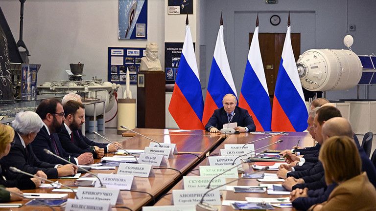Putin nariadil zvýšiť financovanie jadrovej energie vo vesmíre