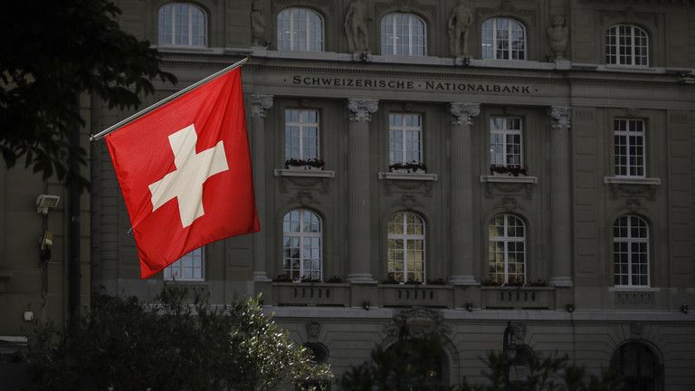 „Neutrálne“ Švajčiarsko blokuje ruské aktíva v hodnote 14 miliárd dolárov