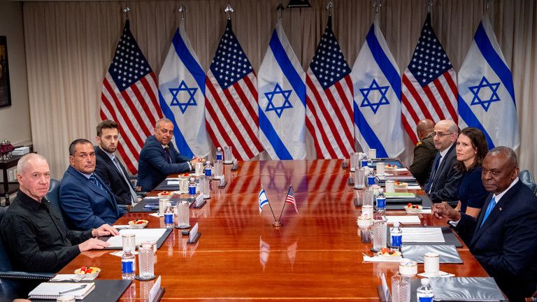Izrael hlási „pokrok“ v dodávkach zbraní USA