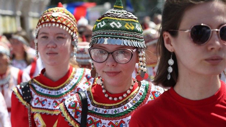 Prezident štátu NATO vyzýva na „dekolonizáciu“ Ruska