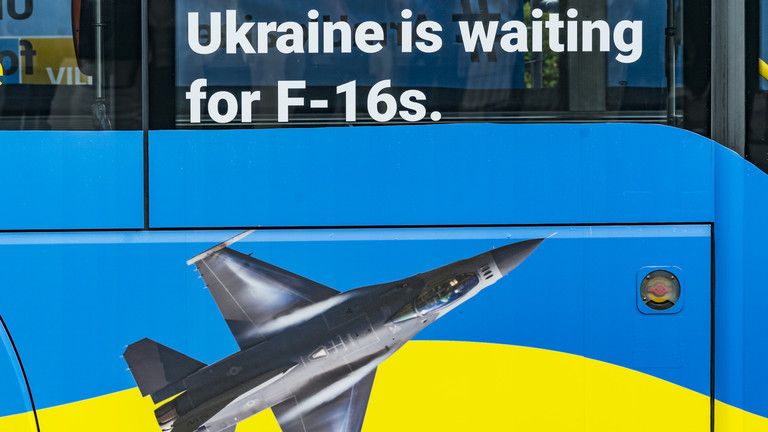 Ukrajina je z USA frustrovaná kvôli výcviku pilotov F-16