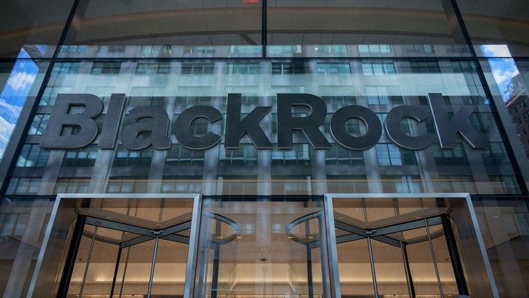 BlackRock odhaľuje spojenie s neúspešným Trumpovým vrahom