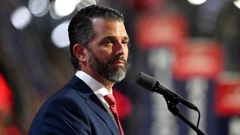 Trump Jr. kritizuje „hanebného“ Zelenského