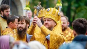 Ortodoxný Metropolita utrpel popáleniny a otras mozgu pri útoku na ukrajinskú katedrálu