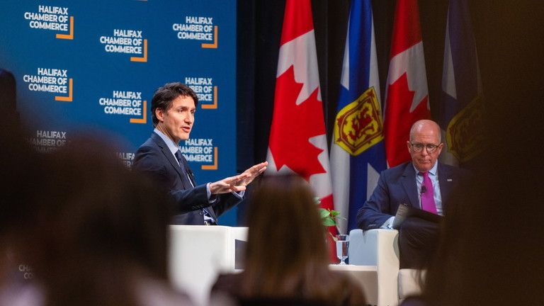 Kanada sa nesmie „zľaknúť“ Trumpovej colnej hrozby – Trudeau