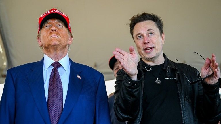 Musk je oveľa „vplyvnejší“ online ako Trump – WaPo